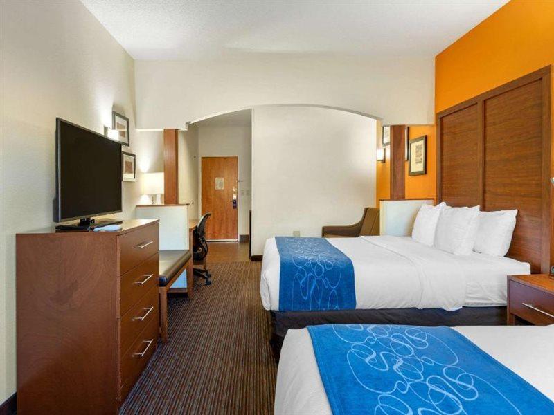 Comfort Suites Stevensville - St Joseph Exterior foto